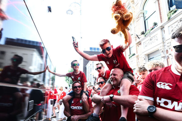 2025 British & Irish Lions Tour To Australia, Aviva Stadium, Dublin 20/6/2025
British & Irish Lions vs Argentina 
British & Irish Lions fans cheer the team as they get onto the team bus
Mandatory Credit ©INPHO/Andrew Conan