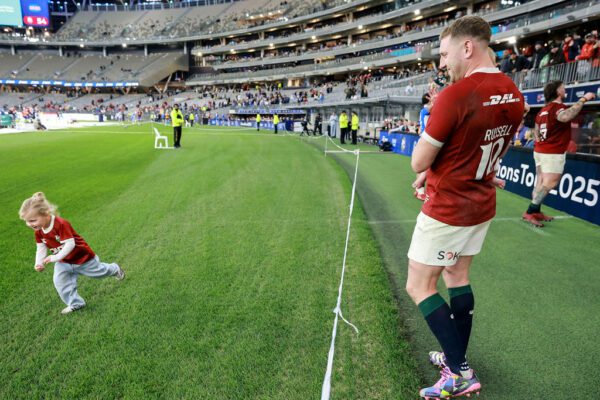 2025 British & Irish Lions Tour To Australia, Optus Stadium, Perth, Australia 28/6/2025 
British & Irish Lions vs Western Force  
Lion's Finn Russell with his kids after the match
Mandatory Credit ©INPHO/Dan Sheridan