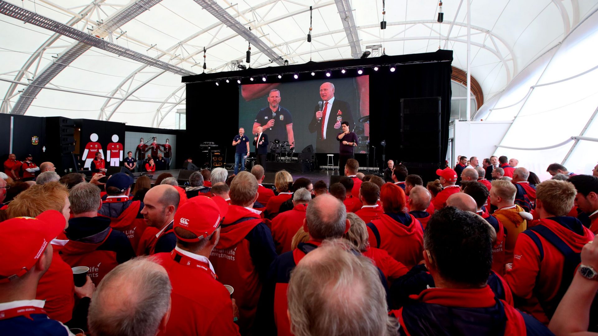 Andy Nicol and John Spencer on stage at the Lions Den 24/6/2017